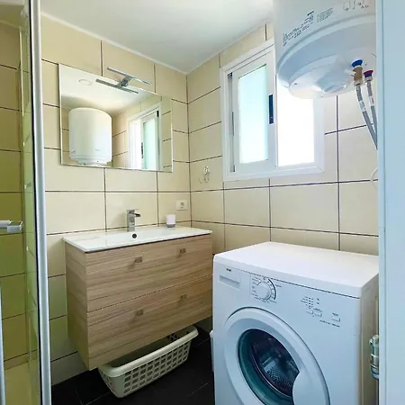 Sea View Penthouse 아파트