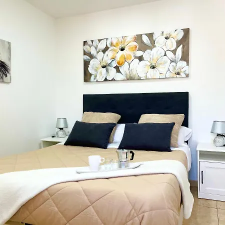 Sea View Penthouse Apartman *