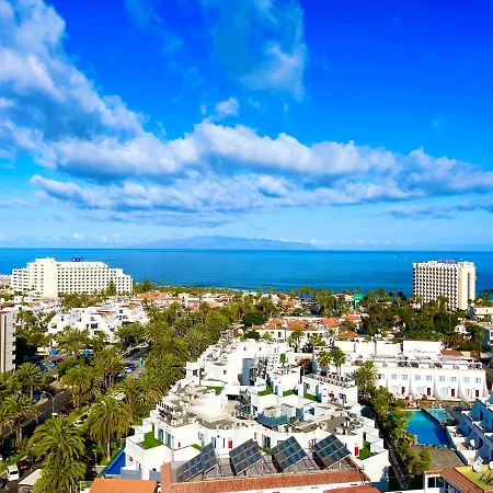 Sea View Penthouse 美洲海滩